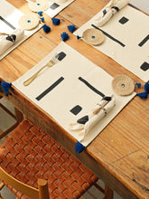 Load image into Gallery viewer, Crescent Placemats (Set)